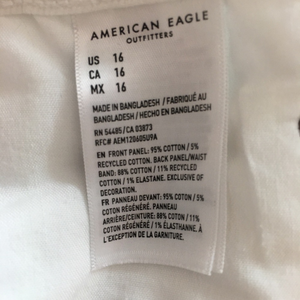 American Eagle Jean Strigid Jean Shorts Size 16 White Relaxed Fit Stretch - Picture 9 of 9